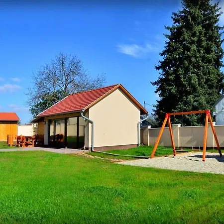 Agancsos Panzio 4* Виллань