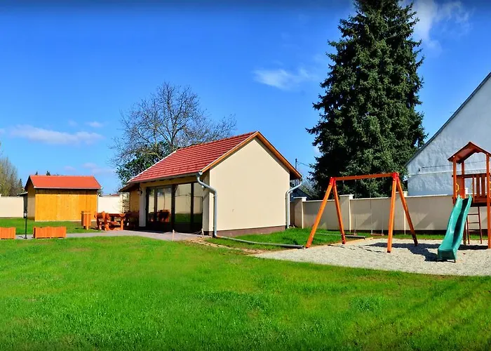 Agancsos Panzio 4* Виллань