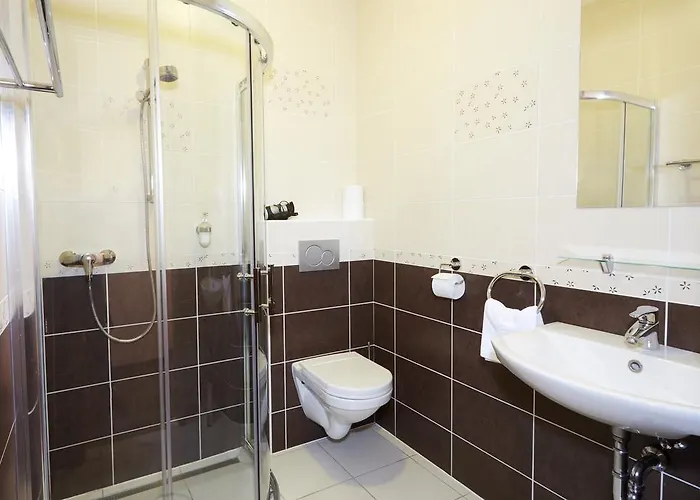 Agancsos Panzio 4* Виллань